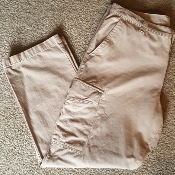 Old Navy Other - SOLD 🛑PRICE IS FIRM🛑Old Navy Cargo Pants